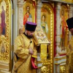 В Александро-Невском кафедральном соборе прошли богослужения в Неделю 8-ю по Пятидесятнице, память святых отцов шести Вселенских Соборов