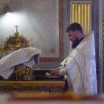 Праздничные богослужения в Александро-Невском кафедральном соборе в день празднования Преображения Господа Бога и Спаса нашего Иисуса Христа