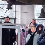 Ребята из образцового ансамбля "Сударушка" при школе № 2 г. Симферополя побывали на экскурсии в кафедральном Александро-Невском соборе.