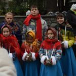 На территории кафедрального Свято-Александро- Невского собора прошла благотворительная ярмарка посвящённая дню памяти святителя Николая Чудотворца.