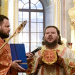 В Неделю 4-ю по Пасхе епископ Бахчисарайский Каллиник совершил Литургию в кафедральном Александро-Невском соборе г.. Симферополя.