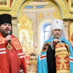Митрополит Симферопольский и Крымский Лазарь совершил Пасхальную вечерню вторника Светлой седмицы в кафедральном Александро-Невском соборе г. Симферополя.