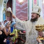 В ПРАЗДНИК ПРЕОБРАЖЕНИЯ ГОСПОДНЯ МИТРОПОЛИТ СИМФЕРОПОЛЬСКИЙ И КРЫМСКИЙ ЛАЗАРЬ ВОЗГЛАВИЛ ПРАЗДНИЧНУЮ ЛИТУРГИЮ В КАФЕДРАЛЬНОМ АЛЕКСАНДРО-НЕВСКОМ СОБОРЕ Г. СИМФЕРОПОЛЯ.