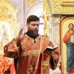 Митрополит Симферопольский и Крымский Лазарь возглавил Литургию в кафедральном Александро-Невском соборе  в праздник Происхождения Честных Древ Животворящего Креста Господня.