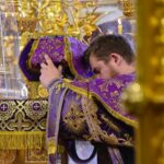 Божественная литургия  в Великий Четверток, день Воспоминания Тайной Вечери в кафедральном Александро-Невском собре.