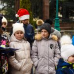 На территории кафедрального Свято-Александро- Невского собора прошла благотворительная ярмарка посвящённая дню памяти святителя Николая Чудотворца.