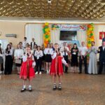 Клирик Александро-Невского кафедрального собора принял участие в торжественной линейке в МБОУ «СОШ №26 им. М.Т. Калашникова» посвященной Дню знаний