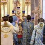 Глава Крымской Митрополии, Высокопреосвященнейший Митрополит Симферопольский и Крымский Лазарь, возглавил праздничную Божественную литургию в кафедральном соборе святого благоверного князя Александра Невского г. Симферополя.