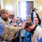 В  Неделю Крестопоклонную Митрополит Тихон возглавил Литургию в кафедральном Александро-Невского собора.
