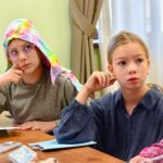 «От молитвы — к творчеству: в воскресной школе Просветительского центра святителя Гурия Таврического раскрывают таланты».