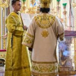 В КАФЕДРАЛЬНОМ СОБОРЕ АЛЕКСАНДРА НЕВСКОГО Г. СИМФЕРОПОЛЯ В НЕДЕЛЮ 8-Ю ПО ПЯТИДЕСЯТНИЦЕ ПРЕОСВЯЩЕННЕЙШИЙ ЕПИСКОП КАЛЛИНИК ВОЗГЛАВИЛ ВОСКРЕСНУЮ БОЖЕСТВЕННУЮ ЛИТУРГИЮ