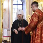 Митрополит Симферопольский и Крымский Лазарь совершил Пасхальную вечерню вторника Светлой седмицы в кафедральном Александро-Невском соборе г. Симферополя.