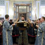 Глава Крымской Митрополии, Высокопреосвященнейший Митрополит Симферопольский и Крымский Лазарь, возглавил праздничную Божественную литургию в кафедральном соборе святого благоверного князя Александра Невского г. Симферополя.