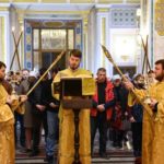 ЕПИСКОП ЯЛТИНСКИЙ НЕСТОР ВОЗГЛАВИЛ ВОСКРЕСНУЮ БОЖЕСТВЕННУЮ ЛИТУРГИЮ В КАФЕДРАЛЬНОМ АЛЕКСАНДРО-НЕВСКОМ СОБОРЕ Г. СИМФЕРОПОЛЯ.