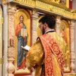 В ДЕНЬ ПАМЯТИ СОБОРА ВСЕХ СВЯТЫХ В ЗЕМЛЕ КРЫМСКОЙ ПРОСИЯВШИХ ПРЕОСВЯЩЕННЕЙШИЙ КАЛЛИНИК ЕПИСКОП БАХЧИСАРАЙСКИЙ ВОЗГЛАВИЛ БОЖЕСТВЕННУЮ ЛИТУРГИЮ В КАФЕДРАЛЬНОМ АЛЕКСАНДРО-НЕВСКОМ СОБОРЕ Г. СИМФЕРОПОЛЯ.