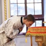 Митрополит Симферопольский и Крымский Лазарь возглавил Литургию в кафедральном Александро-Невском соборе  в праздник Происхождения Честных Древ Животворящего Креста Господня.
