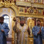 Преосвященный Каллиник, епископ Бахчисарайский совершил всенощное бдение в кафедральном соборе святого благоверного князя Александра Невского г. Симферополя в канун праздника Покрова Пресвятой Владычицы нашей Богородицы и Приснодевы Марии.