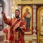Ночная Божественная литургия в кафедральном соборе святого благоверного князя Александра Невского г. Симферополя.