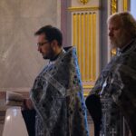 Божественная литургия Преждеосвященных Даров в Свято-Александро-Невском кафедральном соборе.