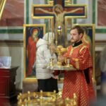 Воскресные богослужения в Александро-Невском кафедральном соборе в Неделю 2-ю по Пасхе, апостола Фомы, день Антипасхи