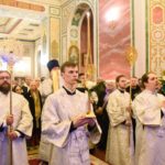 В Рождественскую ночь Митрополит Тихон возглавил праздничную Божественную литургию в кафедральном Александро-Невском соборе.