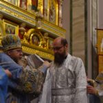 В  Неделю Крестопоклонную Митрополит Тихон возглавил Литургию в кафедральном Александро-Невского собора.