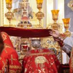 Митрополит Симферопольский и Крымский Лазарь возглавил Литургию в кафедральном Александро-Невском соборе  в праздник Происхождения Честных Древ Животворящего Креста Господня.