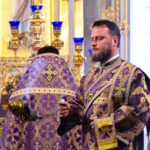 Литургия в Неделю 4-ю Великого поста, преподобного Иоанна Лествичника в кафедральном Свято-Александро-Невском соборе.