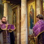 Литургия Преждеосвященных Даров в нижнем храме Александро-Невского кафедрального собора в день празднования первого (IV) и второго (452) обретения главы Иоанна Предтечи
