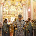 В ПРАЗДНИК ВВЕДЕНИЯ ВО ХРАМ ПРЕСВЯТОЙ БОГОРОДИЦЫ МИТРОПОЛИТ СИМФЕРОПОЛЬСКИЙ И КРЫМСКИЙ ЛАЗАРЬ ВОЗГЛАВИЛ ПРАЗДНИЧНУЮ ЛИТУРГИЮ В КАФЕДРАЛЬНОМ АЛЕКСАНДРО-НЕВСКОМ СОБОРЕ Г. СИМФЕРОПОЛЯ.