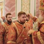 В канун праздника Воздвижения Честного и Животворящего Креста Господня епископ Ялтинский Нестор совершил всенощное бдение в кафедральном Александро-Невском соборе г. Симферополя.