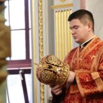 Митрополит Симферопольский и Крымский Лазарь возглавил Литургию в кафедральном Александро-Невском соборе  в праздник Происхождения Честных Древ Животворящего Креста Господня.