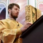 В Неделю 4-ю по Пятидесятнице, Преосвященный Каллиник, епископ Бахчисарайский совершил Божественную литургию в кафедральном соборе святого благоверного князя Александра Невского г. Симферополя.