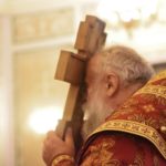 В канун праздника Воздвижения Честного и Животворящего Креста Господня епископ Ялтинский Нестор совершил всенощное бдение в кафедральном Александро-Невском соборе г. Симферополя.
