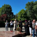 В День памяти жертв депортации армян, болгар, греков,проживающих на территории полуострова прошла церемония возложения цветов к мемориальному памятнику