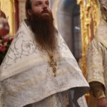 В Пасхальную ночь Митрополит Симферопольский и Крымский Лазарь возглавил праздничное богослужение в кафедральном Александро-Невском соборе г. Симферополя.