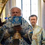 В ПРАЗДНИК ВВЕДЕНИЯ ВО ХРАМ ПРЕСВЯТОЙ БОГОРОДИЦЫ МИТРОПОЛИТ СИМФЕРОПОЛЬСКИЙ И КРЫМСКИЙ ЛАЗАРЬ ВОЗГЛАВИЛ ПРАЗДНИЧНУЮ ЛИТУРГИЮ В КАФЕДРАЛЬНОМ АЛЕКСАНДРО-НЕВСКОМ СОБОРЕ Г. СИМФЕРОПОЛЯ.