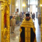 Воскресные богослужения в Александро-Невском кафедральном соборе г. Симферополя.