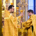 Божественная литургия в Неделю 26-ю по Пятидесятнице в кафедральном Свято-Александро-Невском соборе.
