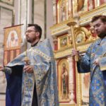 Утреня с чином Погребения Плащаницы Пресвятой Богородицы в кафедральном соборе святого благоверного князя Александра Невского г. Симферополя.