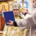 ДУХОВЕНСТВО, МОНАШЕСТВУЮЩИЕ И МИРЯНЕ КРЫМСКОЙ ЕПАРХИИ ПОЗДРАВИЛИ МИТРОПОЛИТА СИМФЕРОПОЛЬСКОГО И КРЫМСКОГО ЛАЗАРЯ С РОЖДЕСТВОМ ХРИСТОВЫМ.