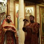 Литургия в нижнем храме имени св.Гурия Таврического, кафедрального Свято- Александро- Невского собора г.Симферополя  в день отдания праздника Воздвижения Честного и Животворящего Креста Господня.