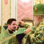 Всенощное бдение в кафедральном Свято-Александро-Невском соборе в канун престольного торжества.