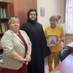 Клирик Александро-Невского кафедрального собора совершил пастырский визит в ФГАОУ ВО КФУ им. В.И. Вернадского " Таврический колледж" и МБОУ " Открытый космический лицей им. Г.Т. Берегового