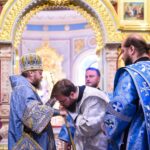 В  Неделю Крестопоклонную Митрополит Тихон возглавил Литургию в кафедральном Александро-Невского собора.