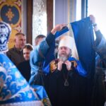 В  Неделю Крестопоклонную Митрополит Тихон возглавил Литургию в кафедральном Александро-Невского собора.