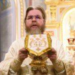 В Рождественскую ночь Митрополит Тихон возглавил праздничную Божественную литургию в кафедральном Александро-Невском соборе.