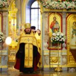 Воскресные богослужения в Александро-Невском кафедральном соборе в Неделю 15-ю по Пятидесятнице, в праздник Положения честного пояса Пресвятой Богородицы