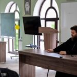 В Просветительском центре святителя Гурия Таврического при Александро-Невском кафедральном соборе прошли занятия для учащихся библейско-богословских курсов