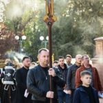 В  канун Великой Субботы епископ Бахчисарайский Каллиник совершил утреню с чином погребения Господа нашего Иисуса Христа в кафедральном Александро - Невском соборе г. Симферополя.